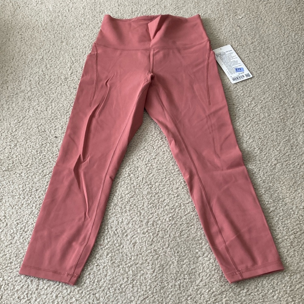 Lululemon Wunder Train Crop 23” leggings w/pockets